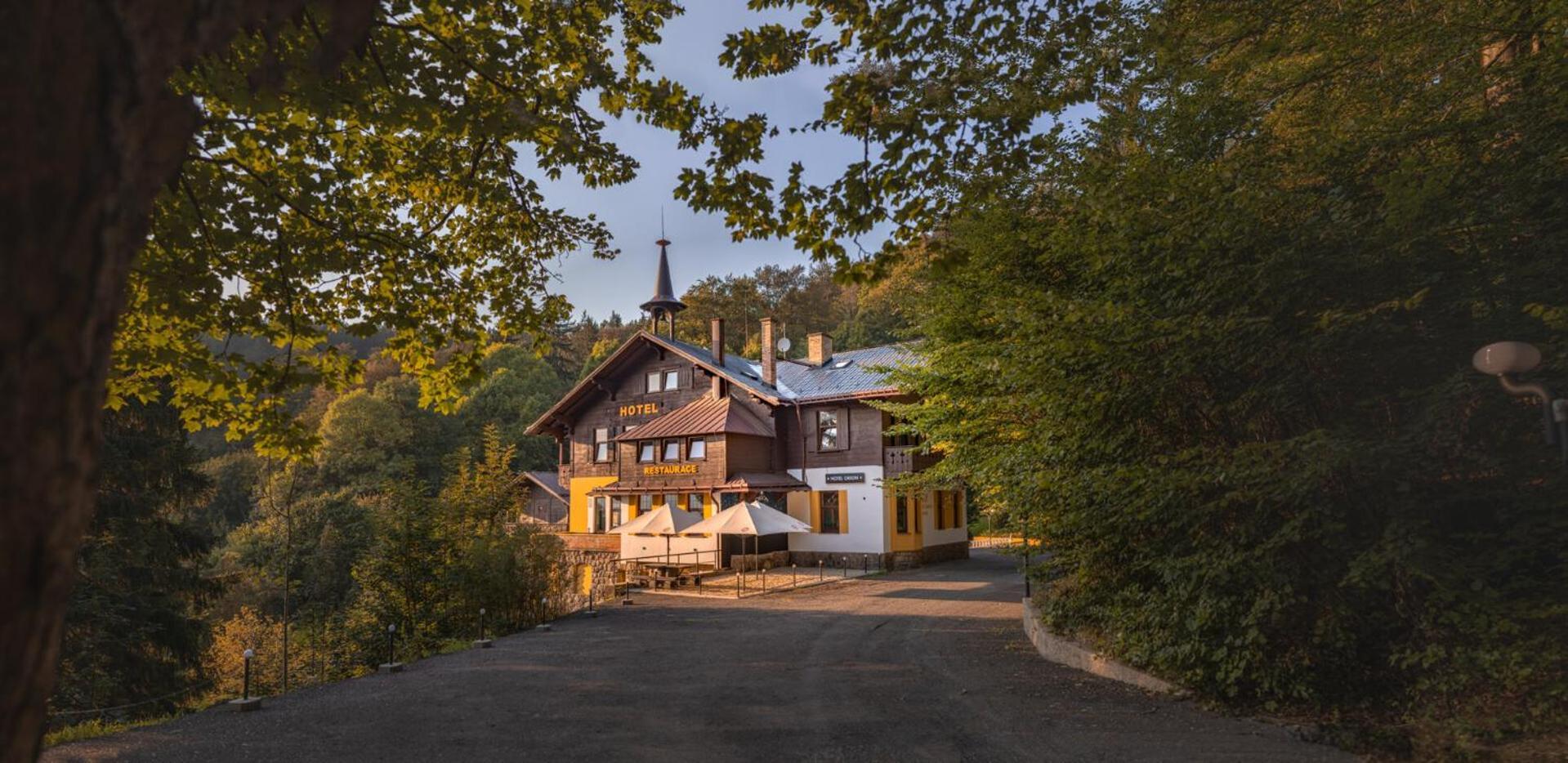 Hotel Lovecky Zamecek Orion Liberec Exteriér fotografie